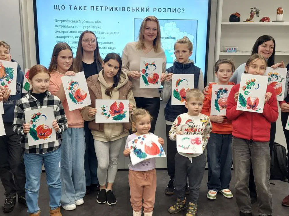 The second art class on Petrykivka painting