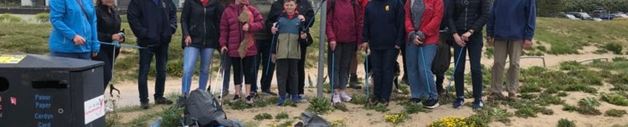 Litters picking at Llanelli beach